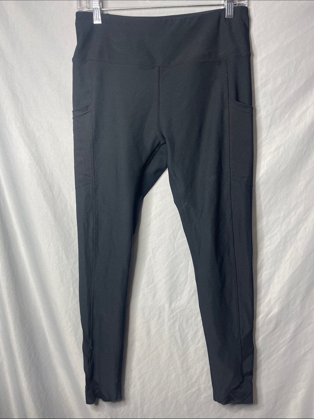 Mondetta Black Performance Leggings with Interior Logo